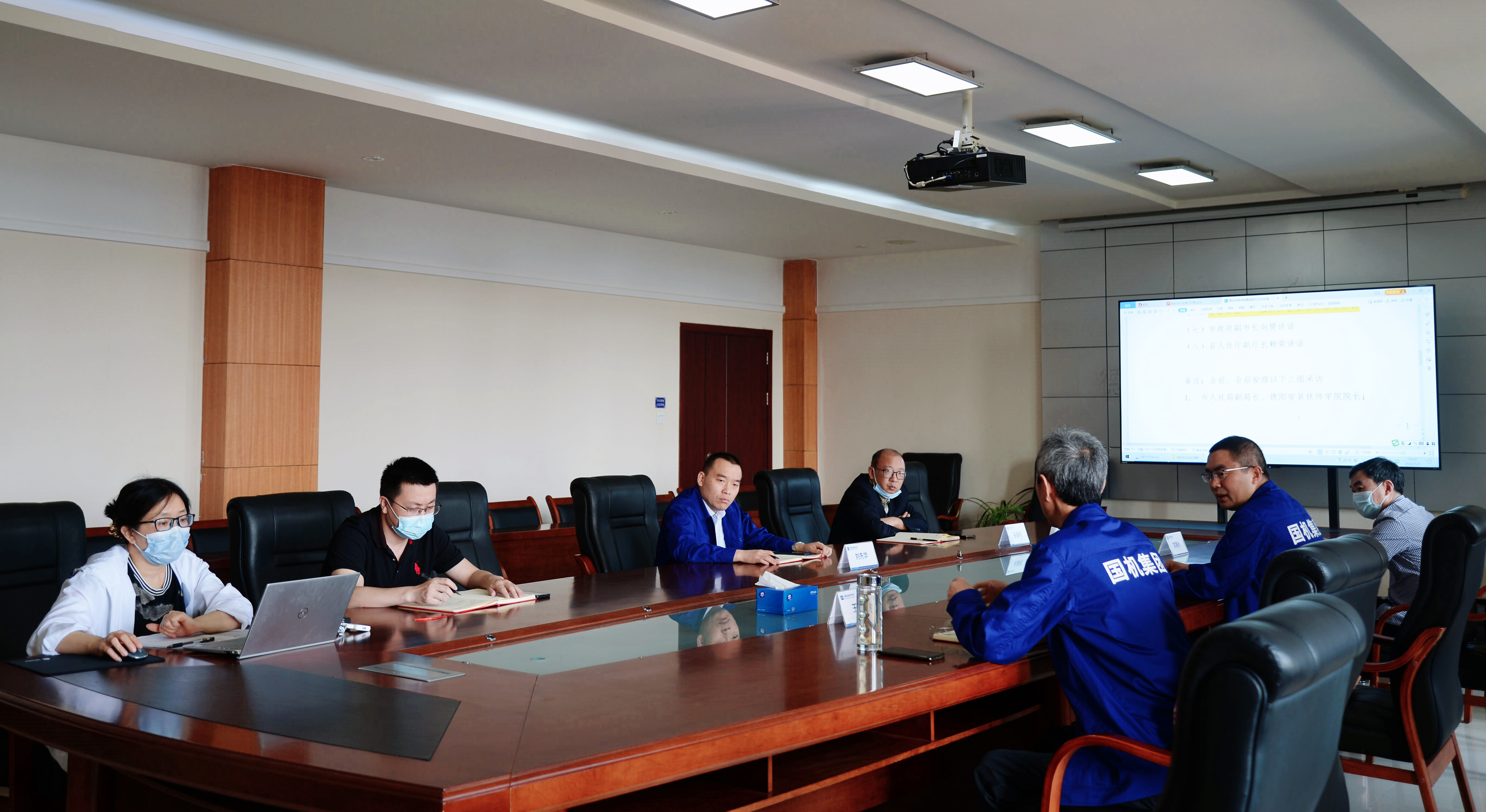 万事俱备只欠东风  冲刺德阳技师365bet即时比分_365提供参考号BAVF_beat365体育亚洲集团成立暨揭牌仪式